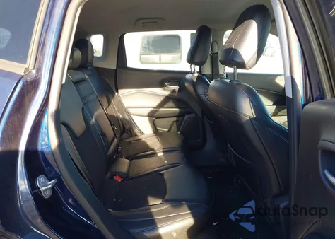 2018 Jeep Compass Latitude 4X4 из США, поврежденный, VIN 3C4NJDBB7JT176587